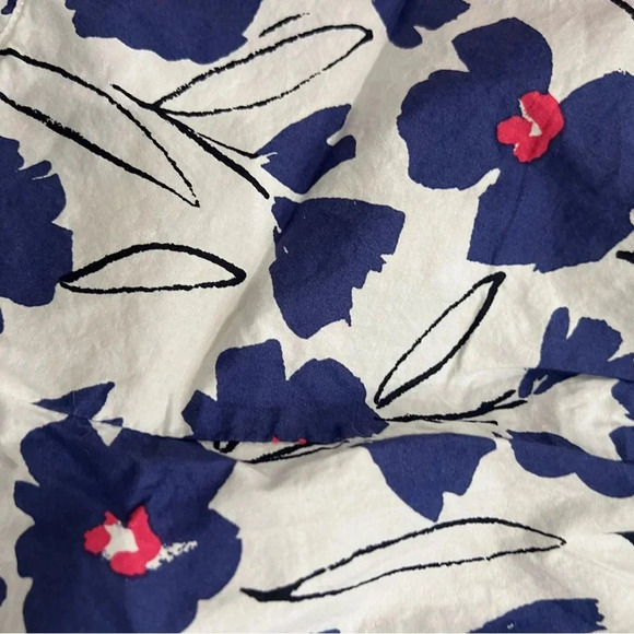 Busy Bees Floral Cotton Ruffle Hem Shorts - Picture 2 of 4